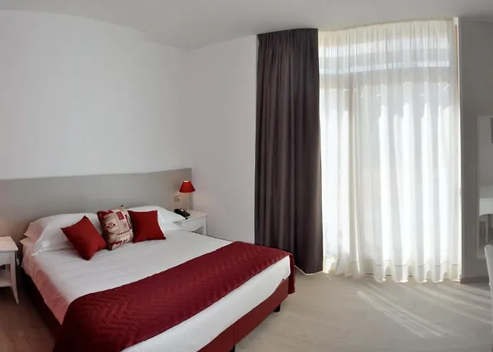 Tullio 3* גראבדונה