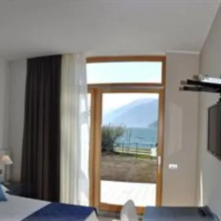 Tullio Hotel 3*