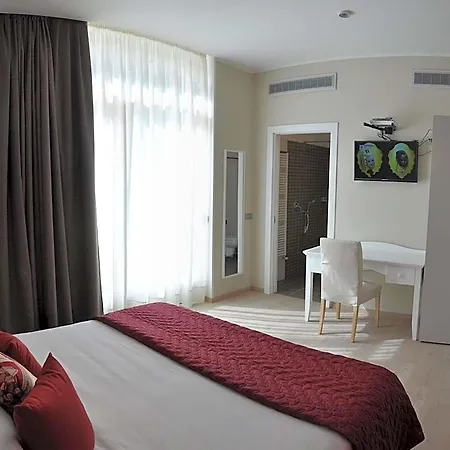 Tullio Hotel 3*