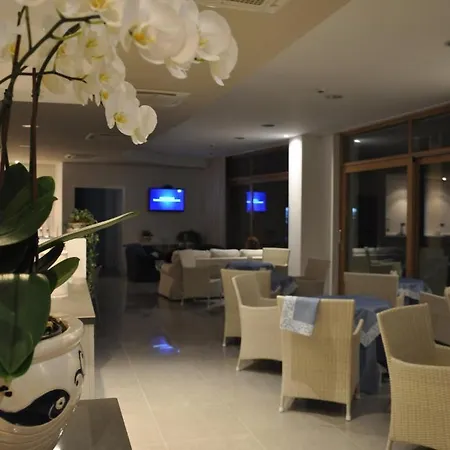 Hotell Tullio Gravedona