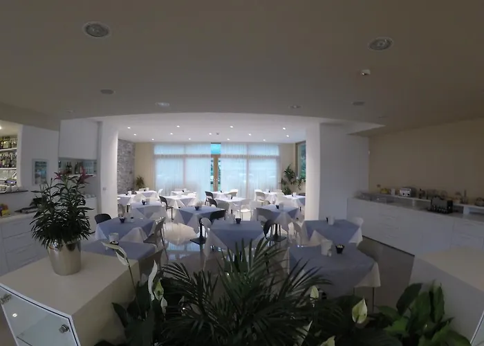 Tullio Hotel 3*