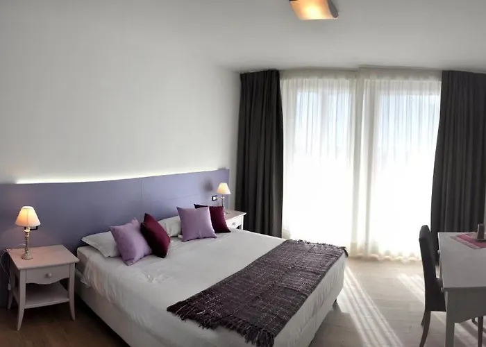 Tullio Szálloda Gravedona