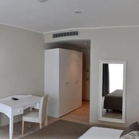 图利奥酒店 3* 赫拉弗多纳